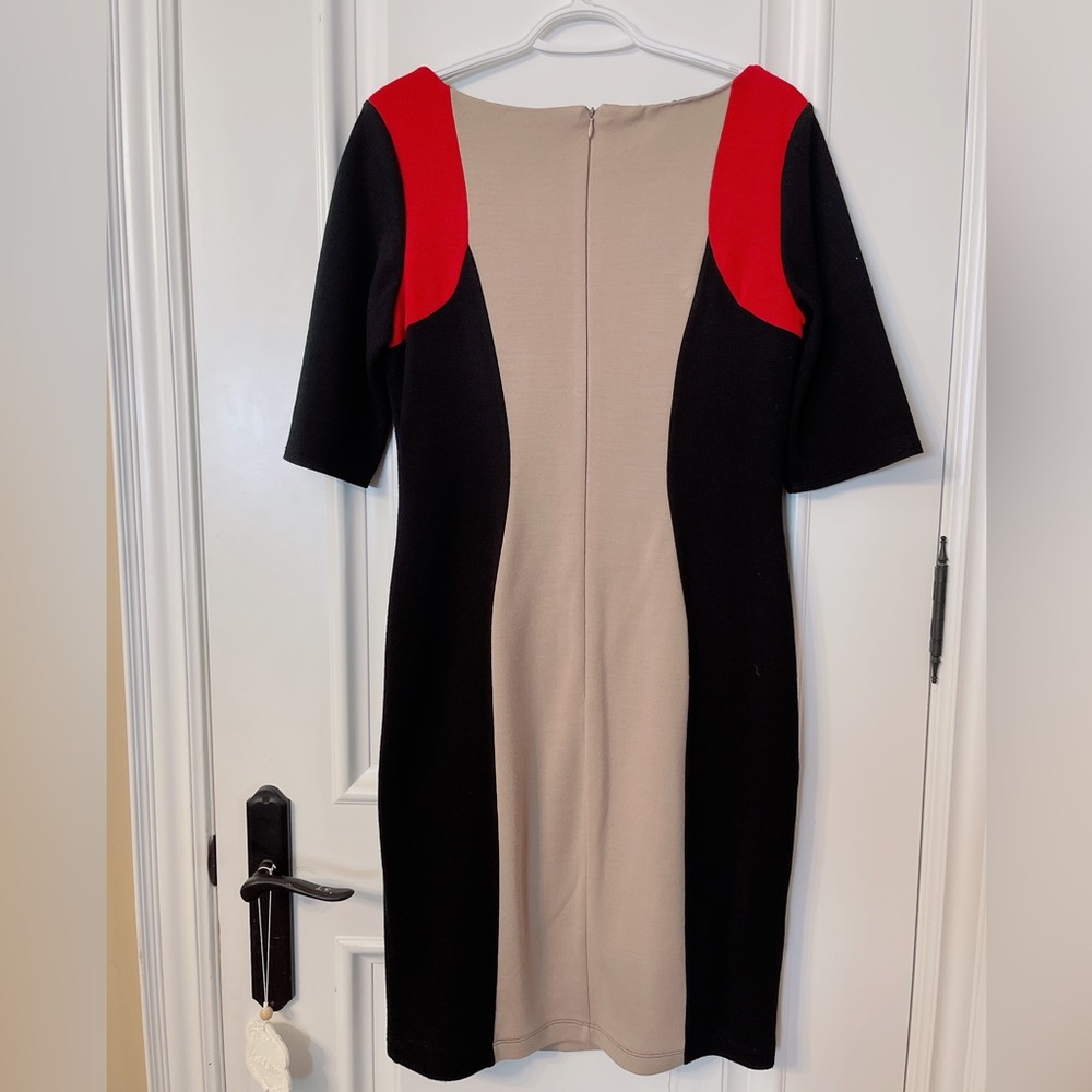 Dress - Picture 2 of 3
